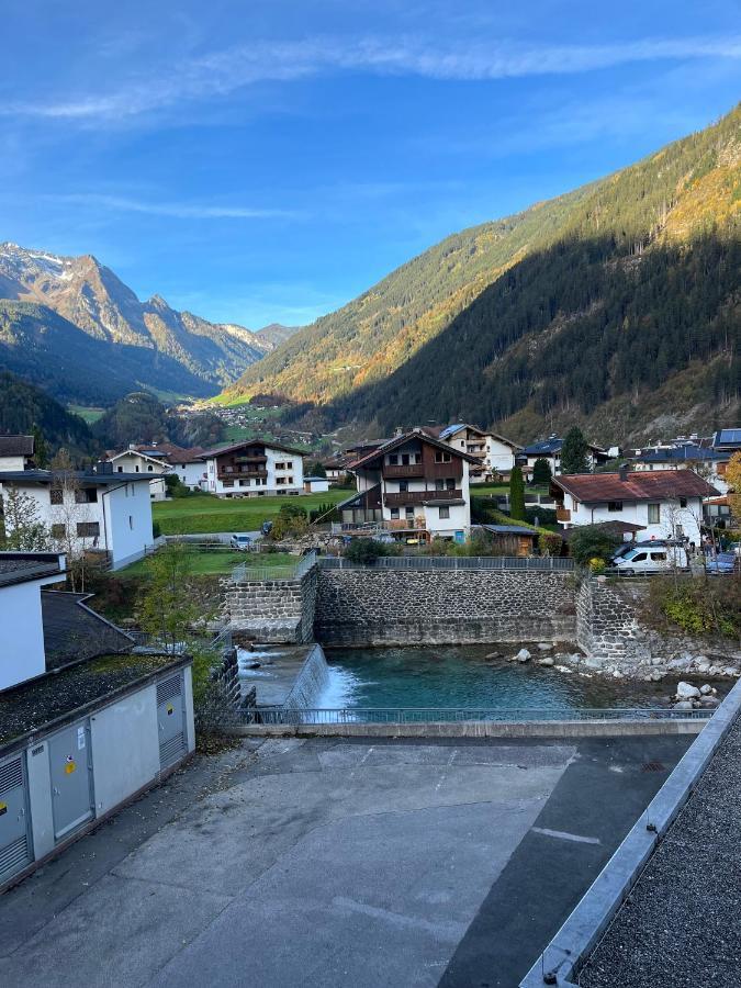 Center Rooms & Apartments Mayrhofen Exterior foto